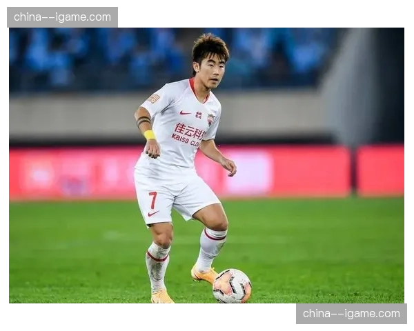 赛季总结通讯：上海队的二年级生李弘权，从替补到最佳进步球员热门