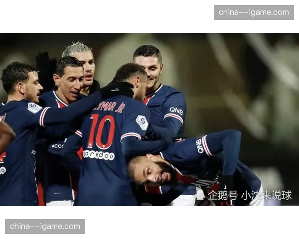 巴黎圣日耳曼3-0昂热法甲领跑，李刚仁、马尤鲁、贝拉多各入一球